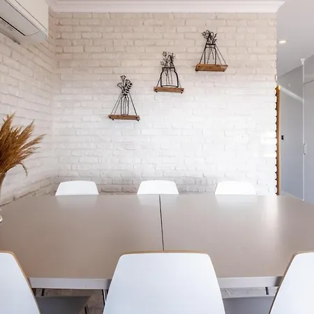 Sleek Flat Near Public Transportation In Maltepe * Istanbul