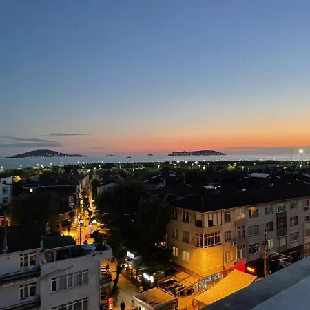 Sleek Flat Near Public Transportation In Maltepe * Istanbul
